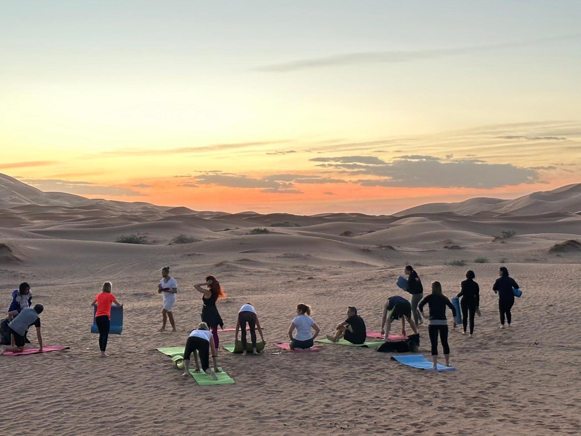 Sahara wellness camp Bed & Breakfast Merzouga Bagian luar foto